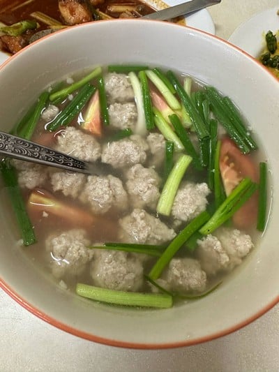 ต้มเกี้ยมบ๊วยหมูสับ