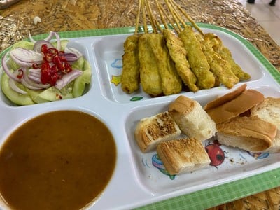 เจ๊แต๋ว ข้าวแห้ง-ข้าวต้มปลา @บ้านบึง สาขา1