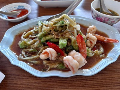 ดอกแคผัดกะปิกุ้งสด