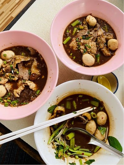 ก๋วยเตี๋ยวเรือเจ๊ต้อย ประชานิเวศน์ 3