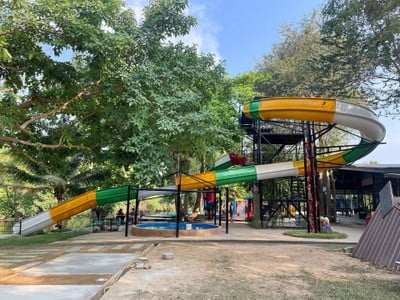 สระว่ายน้ำ/ชายหาด