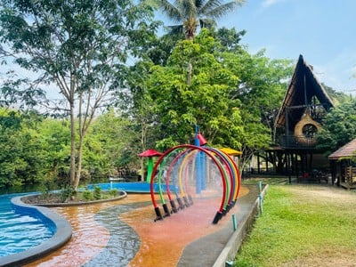 สระว่ายน้ำ/ชายหาด