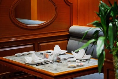 Loong Foong สวิสโฮเต็ล กรุงเทพฯ รัชดา