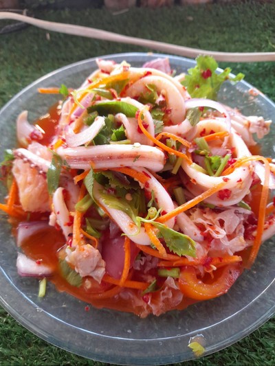 อาหาร หรือ เครื่องดื่ม