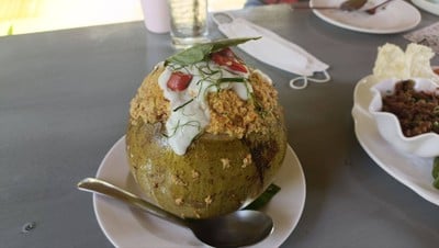 เมนูของร้าน The Three Little Pigs ท่าตลาด