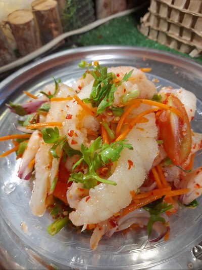 อาหาร หรือ เครื่องดื่ม