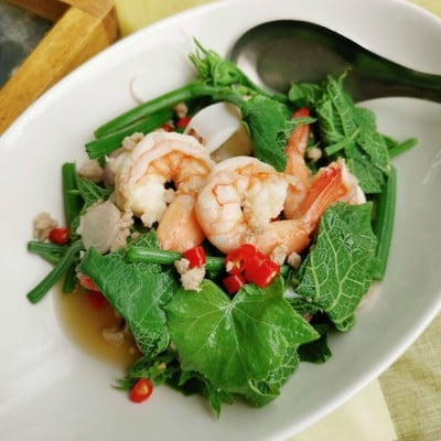 ร้านอาหารโกรกแดง ราชบุรี