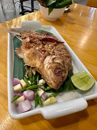 ปลาส้มทอด M