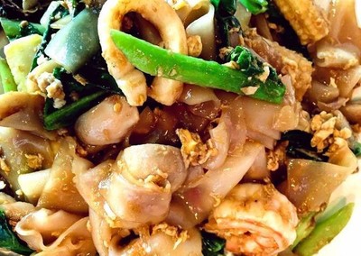 อาหาร หรือ เครื่องดื่ม