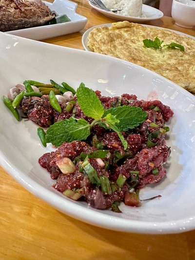 ก้อยเนื้อดิบ