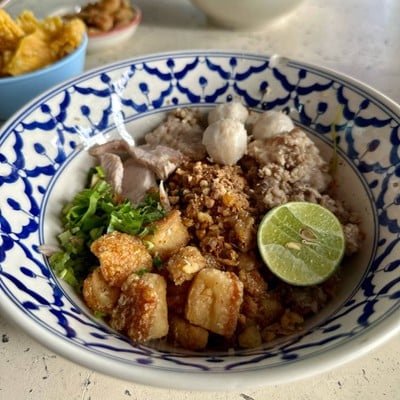 ก๋วยเตี๋ยวต้มยำสุโขทัยแห้ง