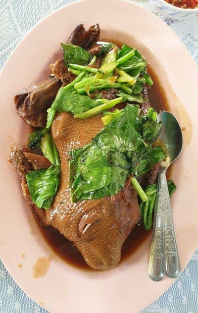 เป็ดอบยอดผัก