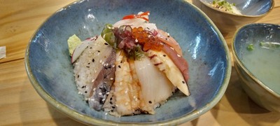 Chirashi Bowl-ข้าวหน้าปลารวม