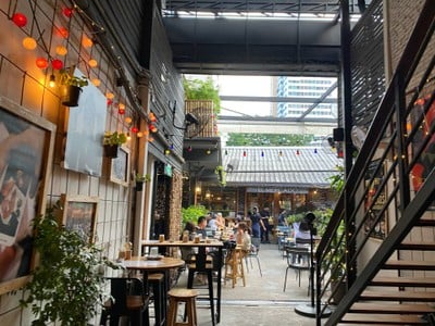 El Mercado ซอยไผ่สิงโต