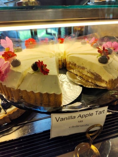 Vanilla apple tart