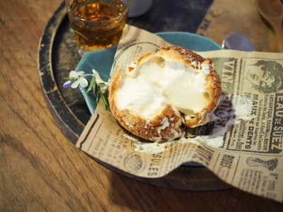 Charlotte Hut Coffee & Tea Bar แพร่