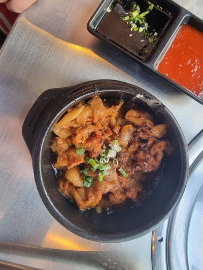 อาหาร หรือ เครื่องดื่ม