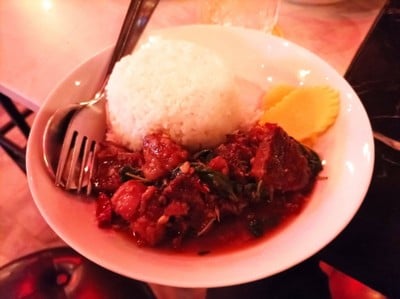 กระเพราหมูตุ๋น