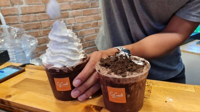 อาหาร หรือ เครื่องดื่ม