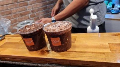 อาหาร หรือ เครื่องดื่ม