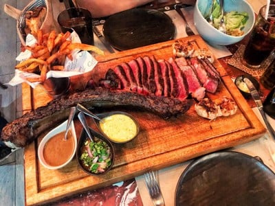 Cocotte Farm Roast & Winery พร้อมพงษ์