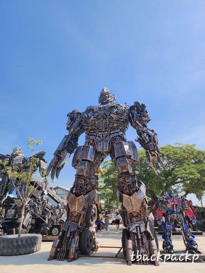 บรรยากาศ บ้านหุ่นเหล็ก