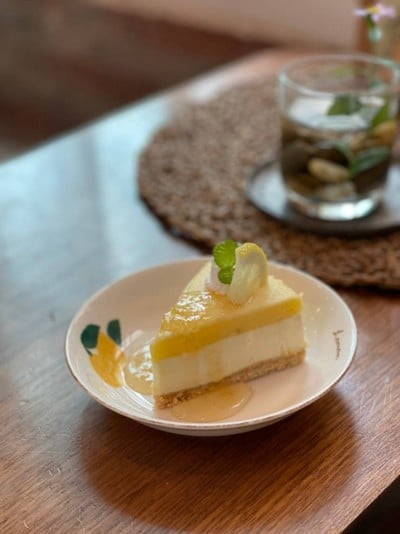 เมนูของร้าน ดอกไม้ ประตู แจกัน พระราม 2