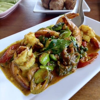 กุ้งผัดเผ็ดสะตอ