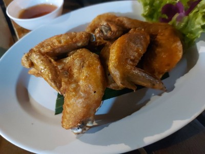 อาหาร หรือ เครื่องดื่ม