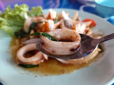 หมึกผัดไข่เค็ม