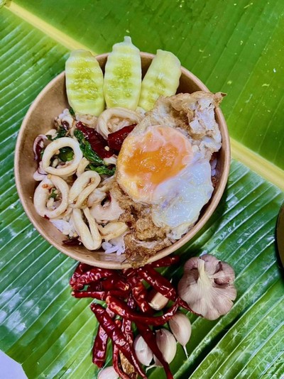 กะเพราหมึก