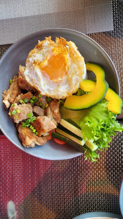 อาหาร หรือ เครื่องดื่ม