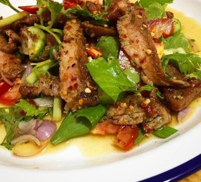 อาหาร หรือ เครื่องดื่ม