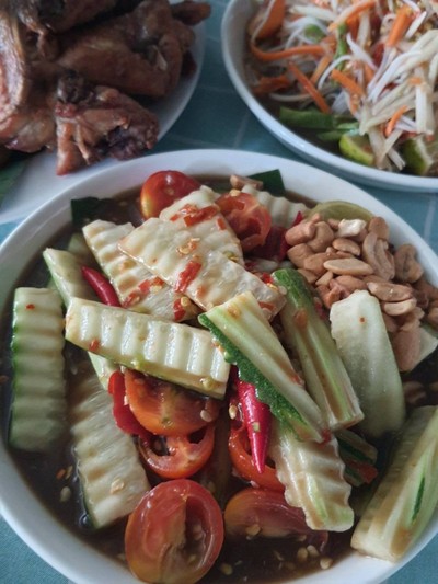 อาหาร หรือ เครื่องดื่ม