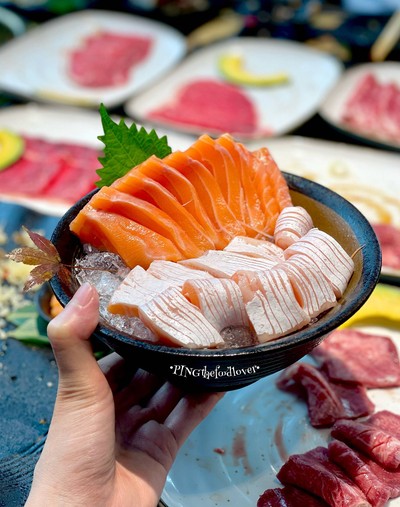 อาหาร หรือ เครื่องดื่ม