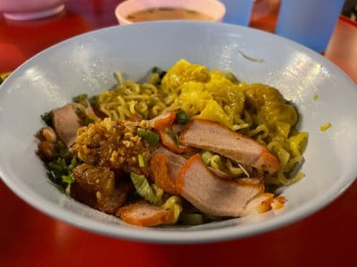 บะหมี่แห้ง