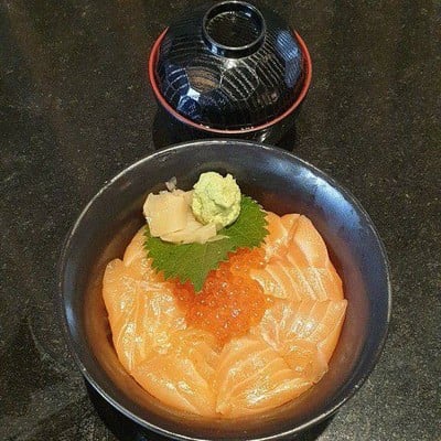 ข้าวปลาแซลมอน