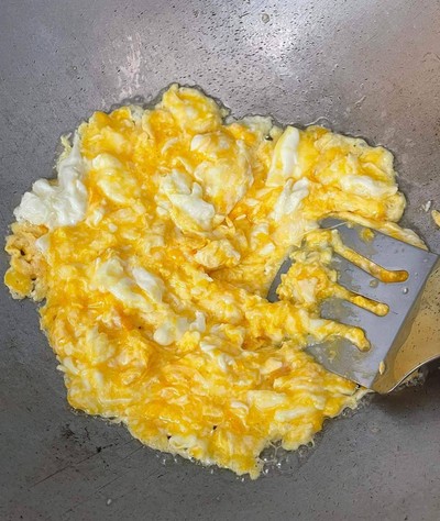 วิธีทำ มะระผัดไข่ใส่หมูสับ