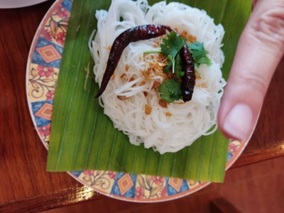 ขนมจีนน้ำเงี้ยว