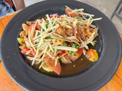 ส้มตำกากหมู