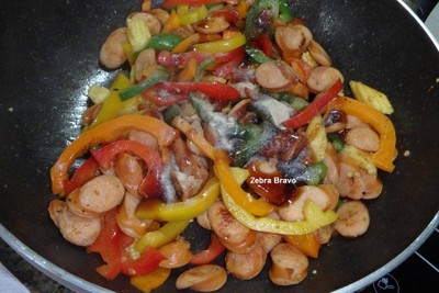 วิธีทำ ผัดไส้กรอก Colorful