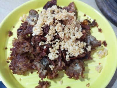 ปูนิ่มทอดกระเทียม