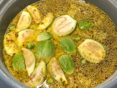 how to cook แกงเขียวหวานหมูเด้ง