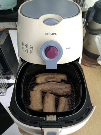 วิธีทำ หมูสามชั้นทอดน้ำปลาหม้อทอด (ไร้เเป้ง) วิธีทำ หมูสามชั้นทอดน้ำปลาหม้อทอด (ไร้เเป้ง)