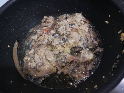 วิธีทำ ปูนิ่มทอดกระเทียม วิธีทำ ปูนิ่มทอดกระเทียม