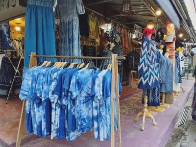ถนนคนเดินผ้าคราม