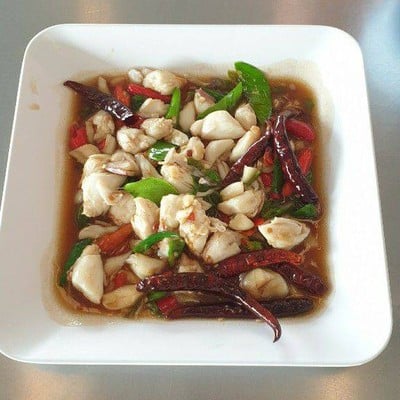 เนื้อปูก้อนผัดพริกขี้หนูสวน