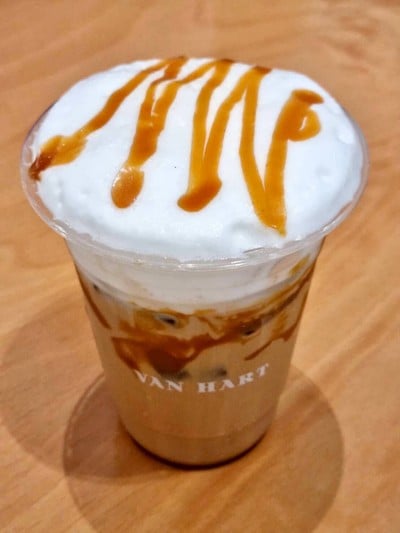 ICED CARAMEL MACCHIATO