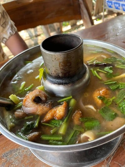 เมนูของร้าน ร่มไม้สายธาร