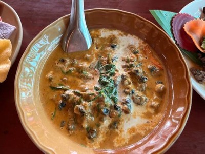 แกงคั่วหอยขม